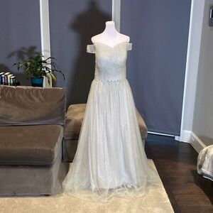 Women’s Red Full length Party Prom Formal Dress Size 12 **PLEASE READ
